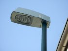 Moderne LED-Leuchte mit gezielter Lichtlenkung